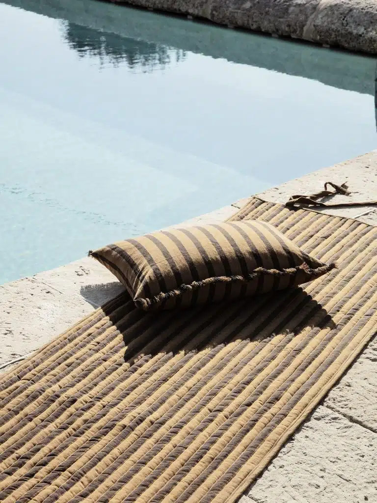 Almofada True Cushion - Sugar Kelp/Black 2 True Cushion Sugar Kelp Black
