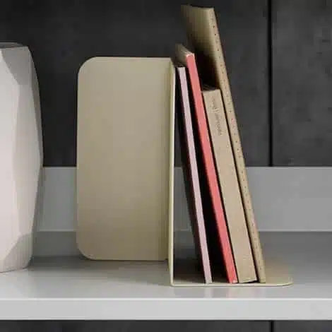 Muuto - Suporte para livros - Compile Bookend Green-Beige 4 Suporte para livros