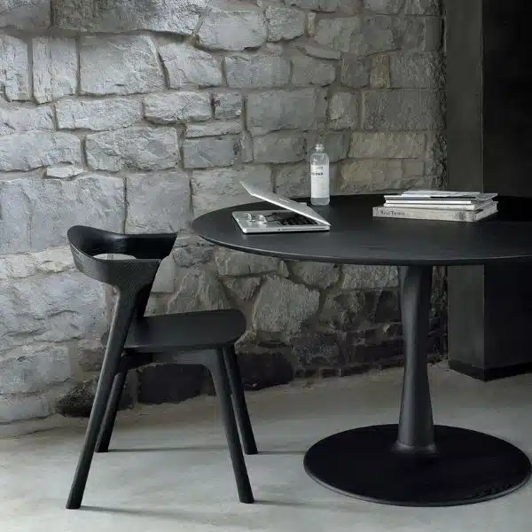Ethnicraft - Mesa de Jantar Redonda - Torsion 6 Ethnicraft - Mesa de Jantar Redonda - Torsion black oak