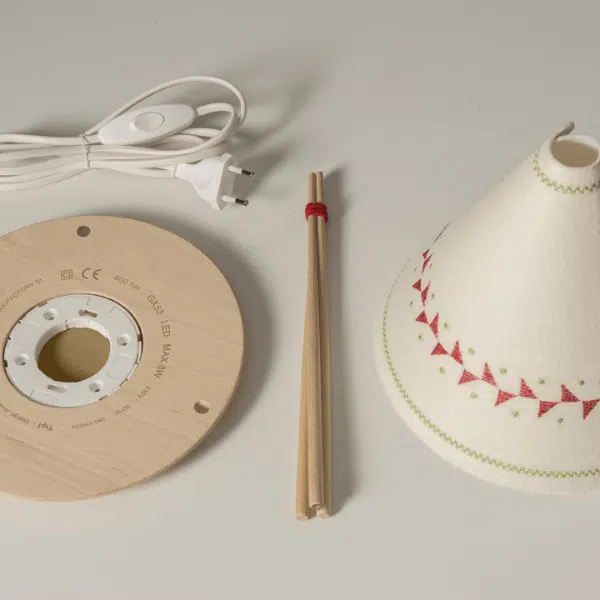 Buokids - Candeeiro de mesa - Tipi 4 Buokids - Candeeiro de mesa - Tipi