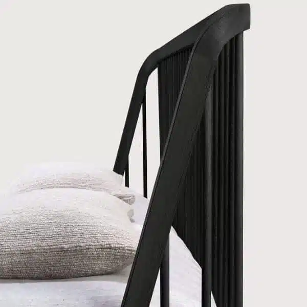 Ethnicraft - Cama de Casal - Oak Black Spindle 4 Ethnicraft Spindle Bed Black Oak