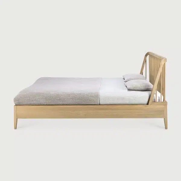 Ethnicraft - Cama de Casal - Oak Spindle 2 Ethnicraft Spindle Bed Oak