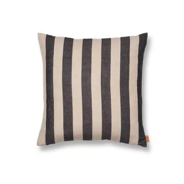 Ferm Living - Almofada - Grand Sand/Black 1 Ferm Living Grand Cushion Sand_Black
