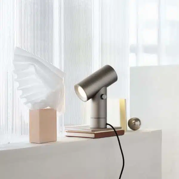 Muuto - Candeeiro de mesa - Beam 6 Muuto - Candeeiro de mesa - Beam Grey